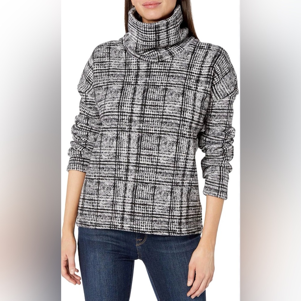 Columbia Black and Gray Plaid Turtleneck Sweater Pre-owned Warm